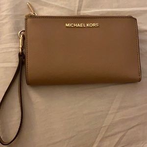 Michael Kors Wristlet